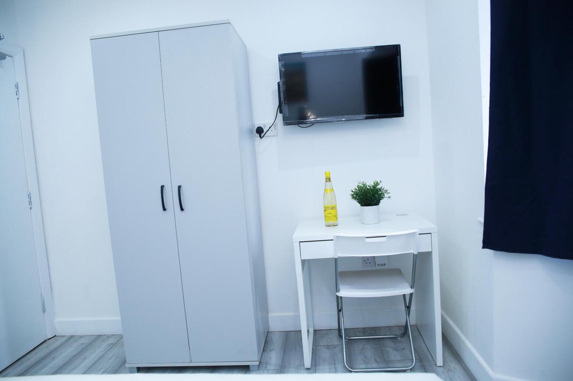 Lovely Apartment With Free Parking On Premises. London Kültér fotó